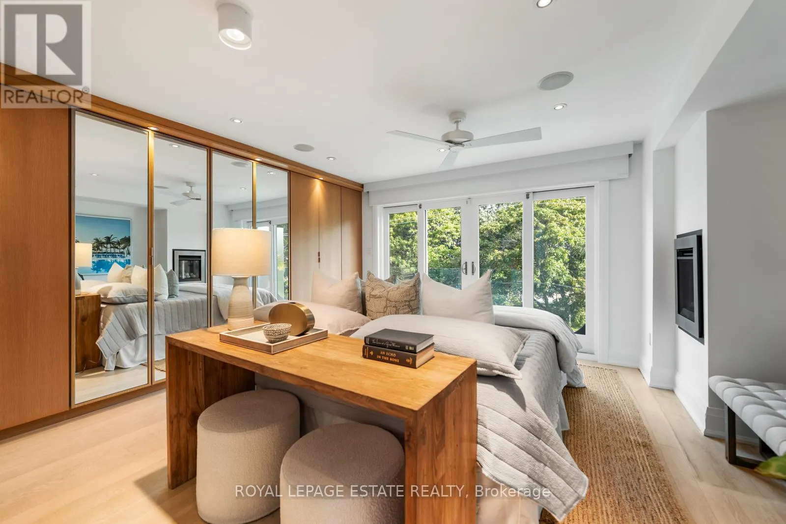 62 HUBBARD BOULEVARD