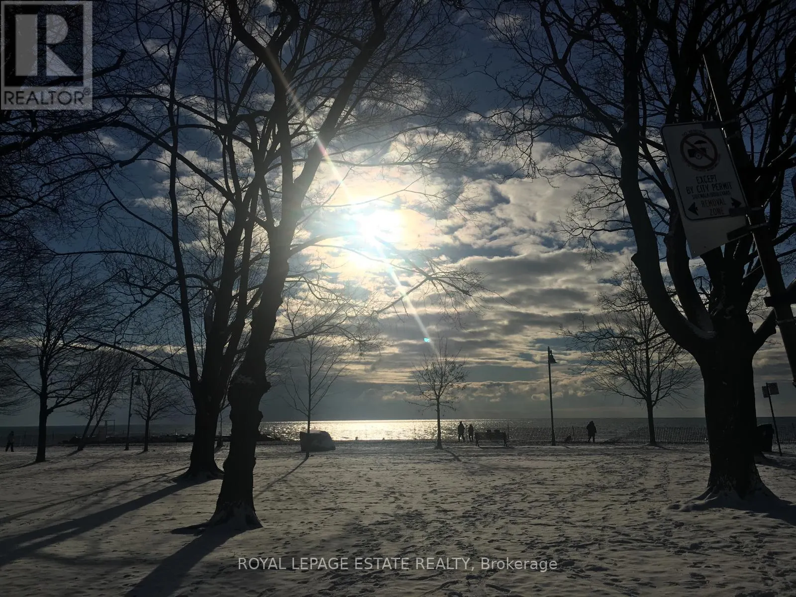 62 HUBBARD BOULEVARD