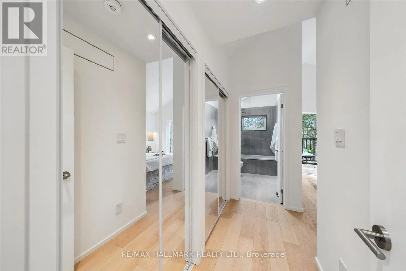 7 IVY AVENUE