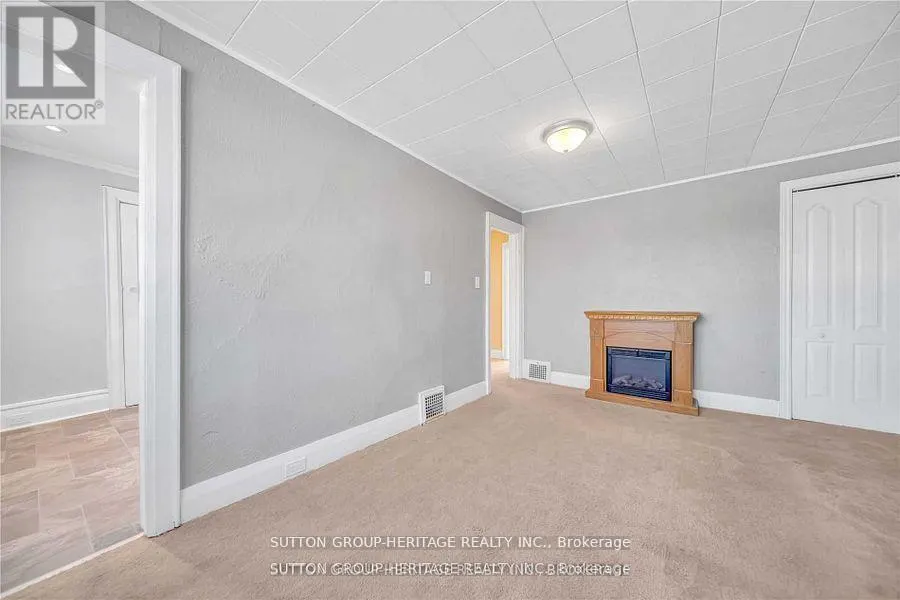 441 MILLER AVENUE
