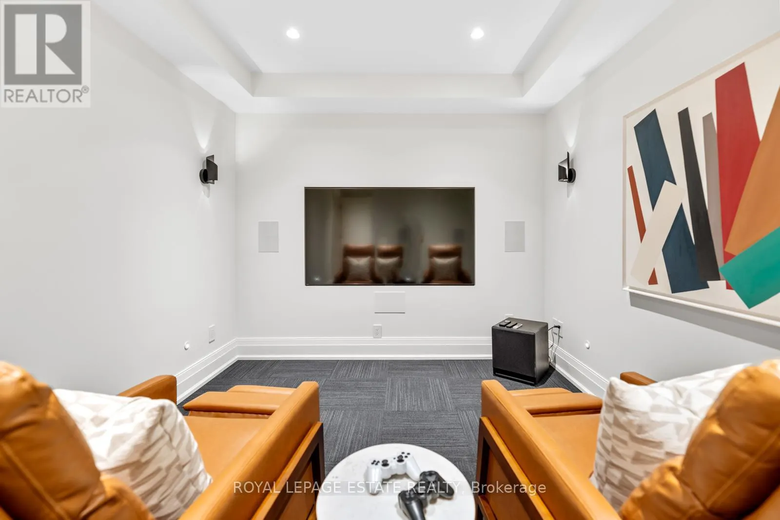 21 GLEN DAVIS CRESCENT