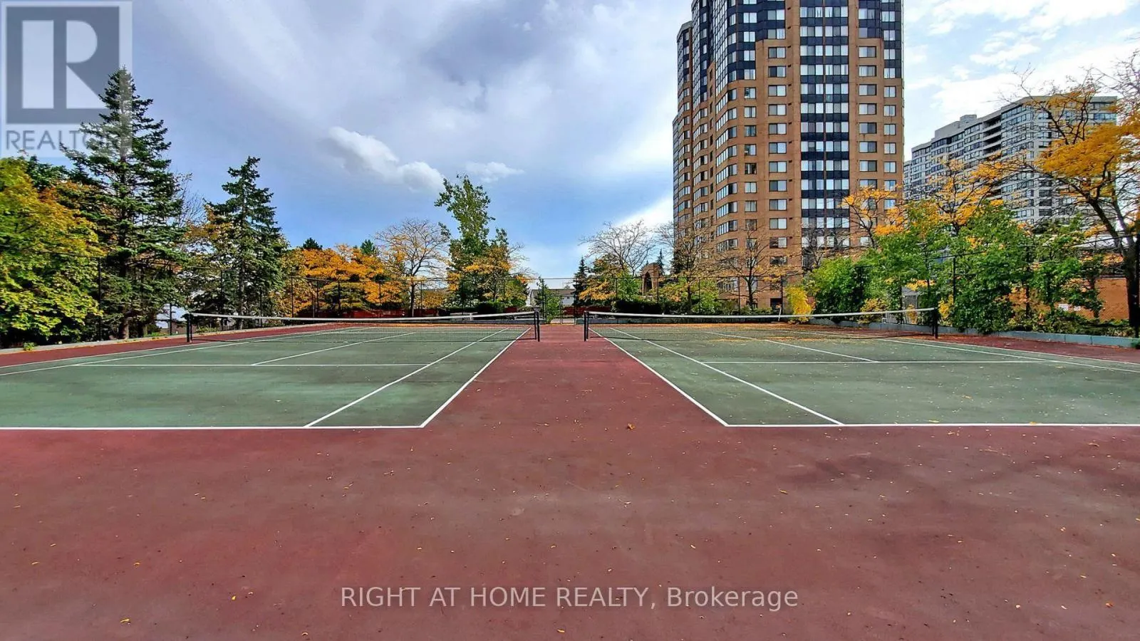 1501 - 88 ALTON TOWERS CIRCLE