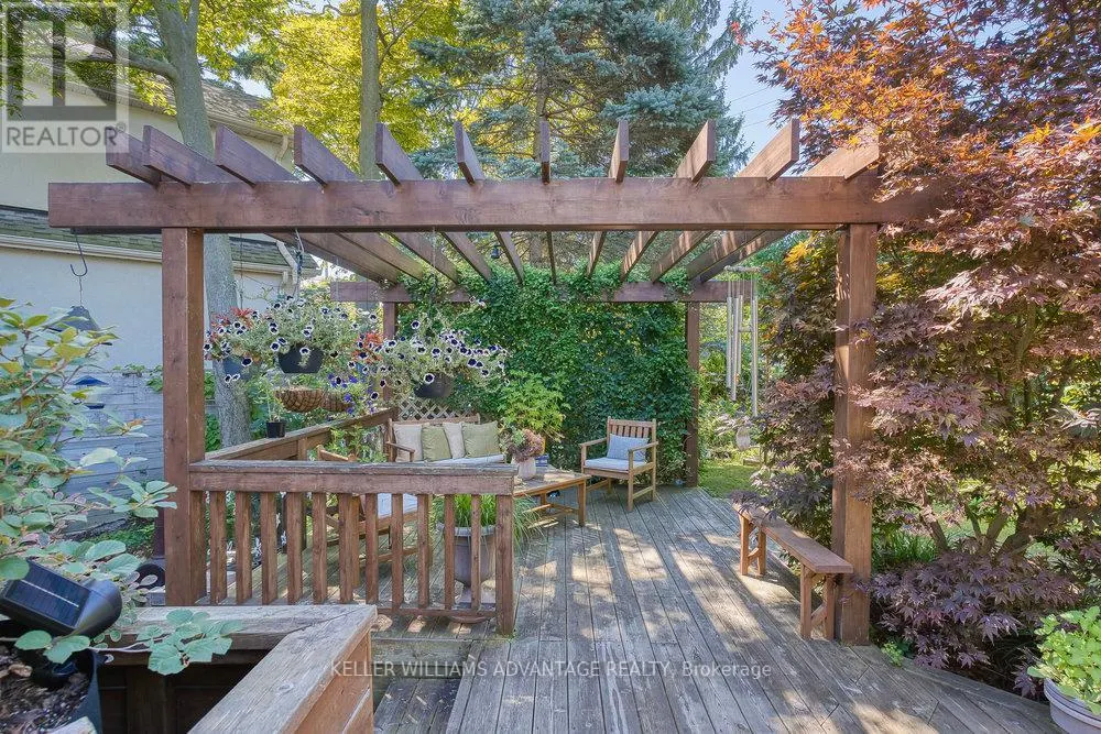 24 LYNCROFT DRIVE