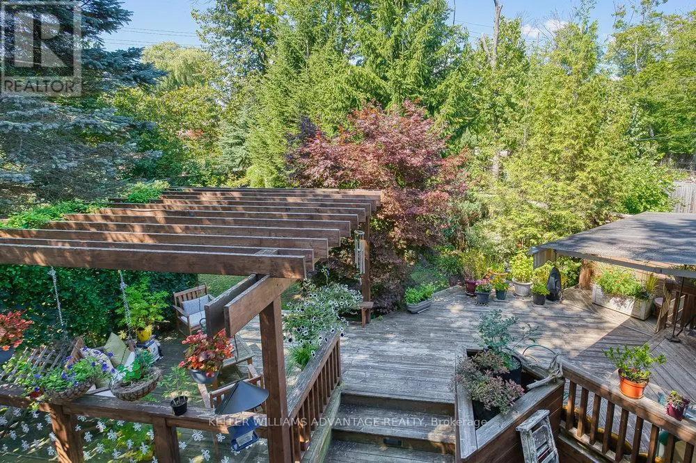 24 LYNCROFT DRIVE