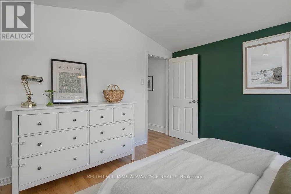 24 LYNCROFT DRIVE