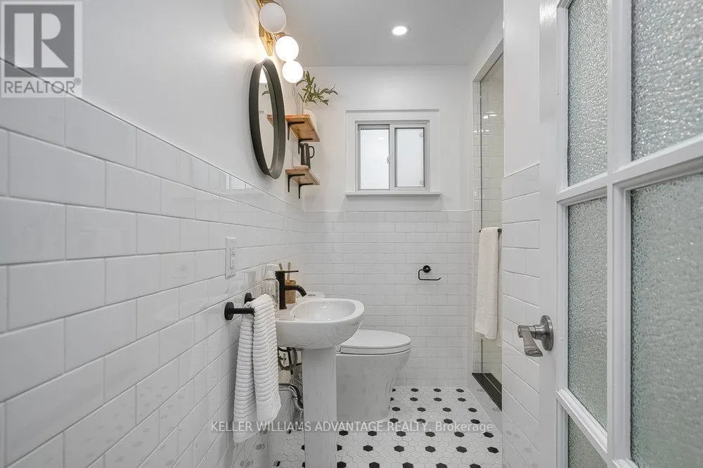 24 LYNCROFT DRIVE