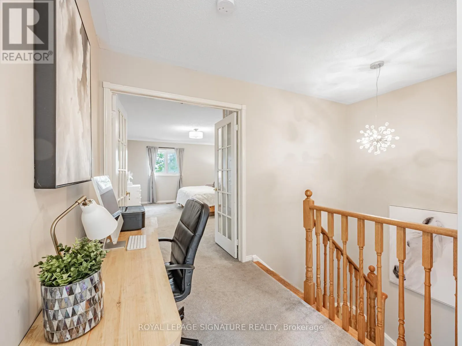 7 KNOX CRESCENT
