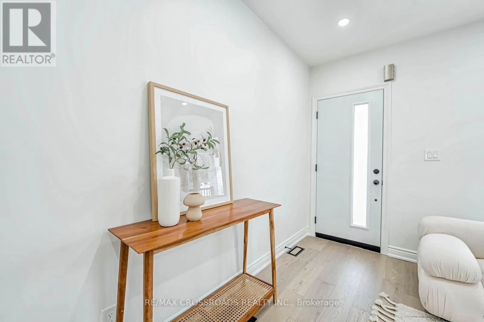 548 GLEBEHOLME BOULEVARD