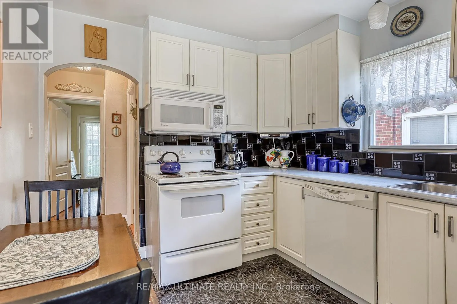 30 JOANITH DRIVE