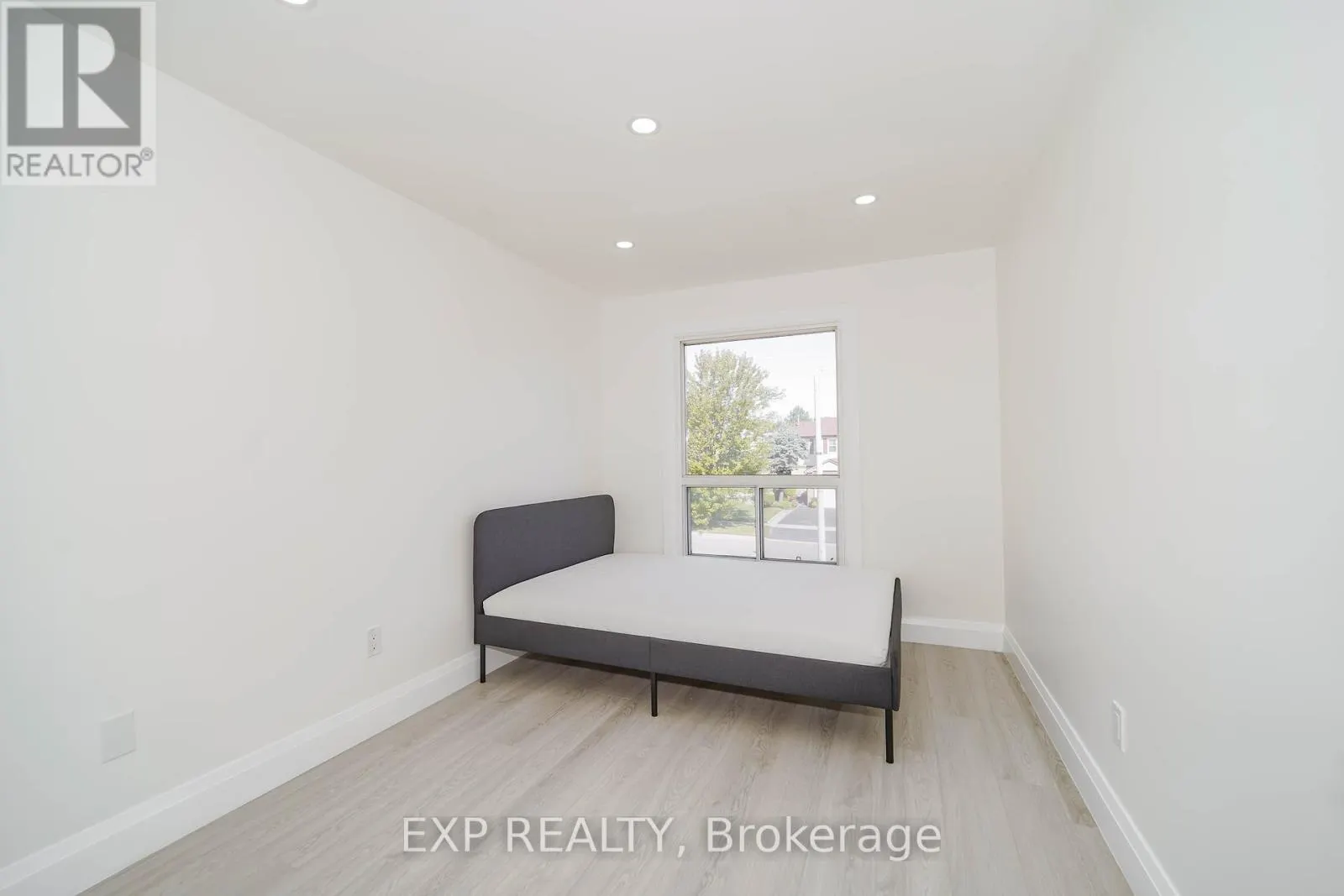 25 NABOB CRESCENT