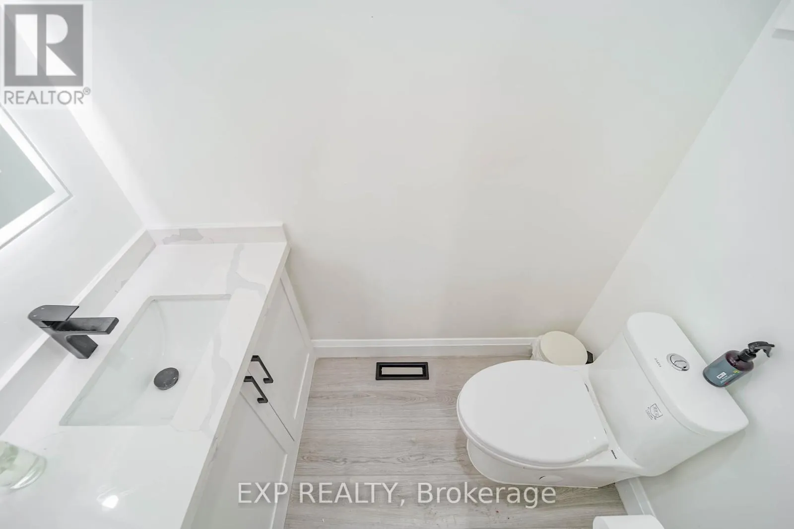 25 NABOB CRESCENT
