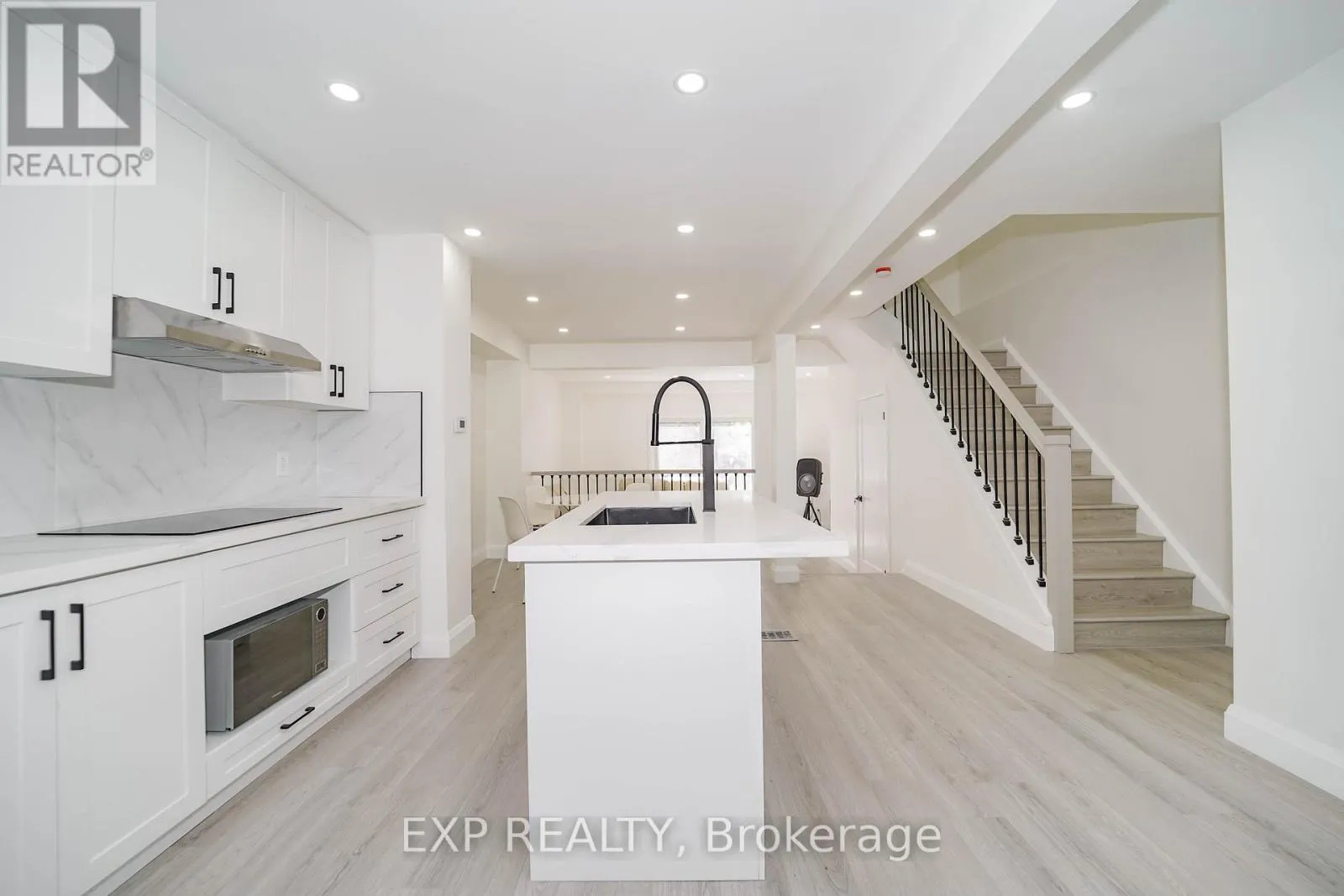 25 NABOB CRESCENT