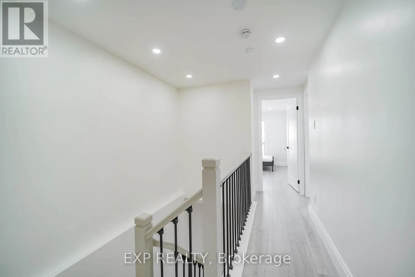 25 NABOB CRESCENT