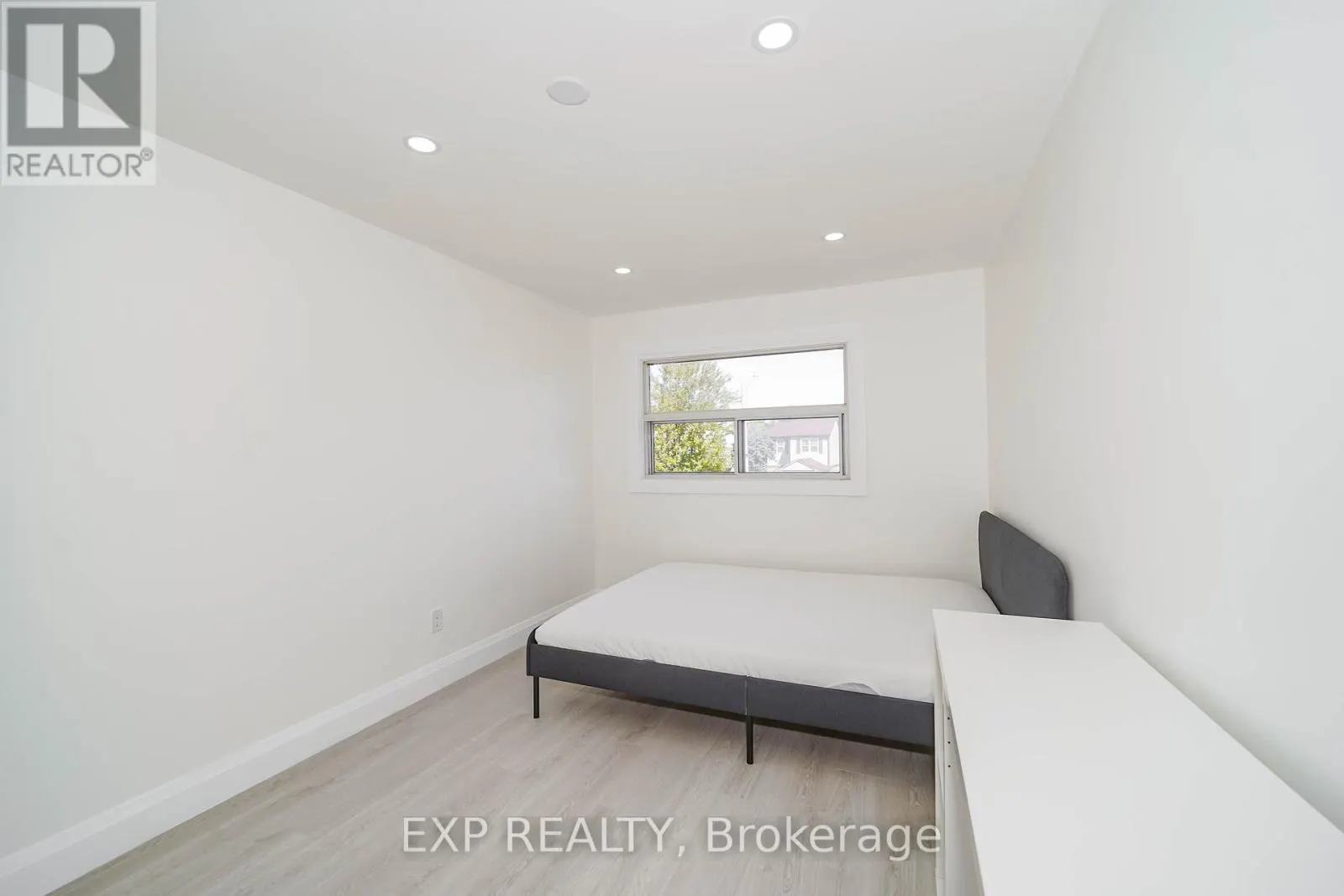 25 NABOB CRESCENT