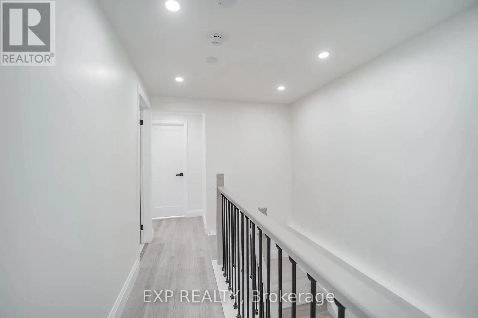 25 NABOB CRESCENT