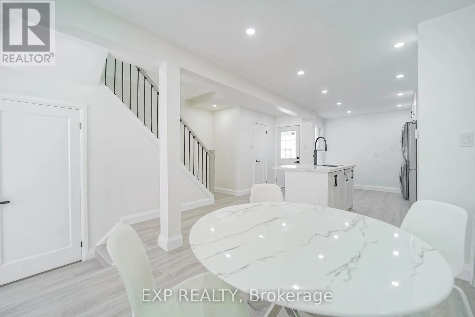 25 NABOB CRESCENT