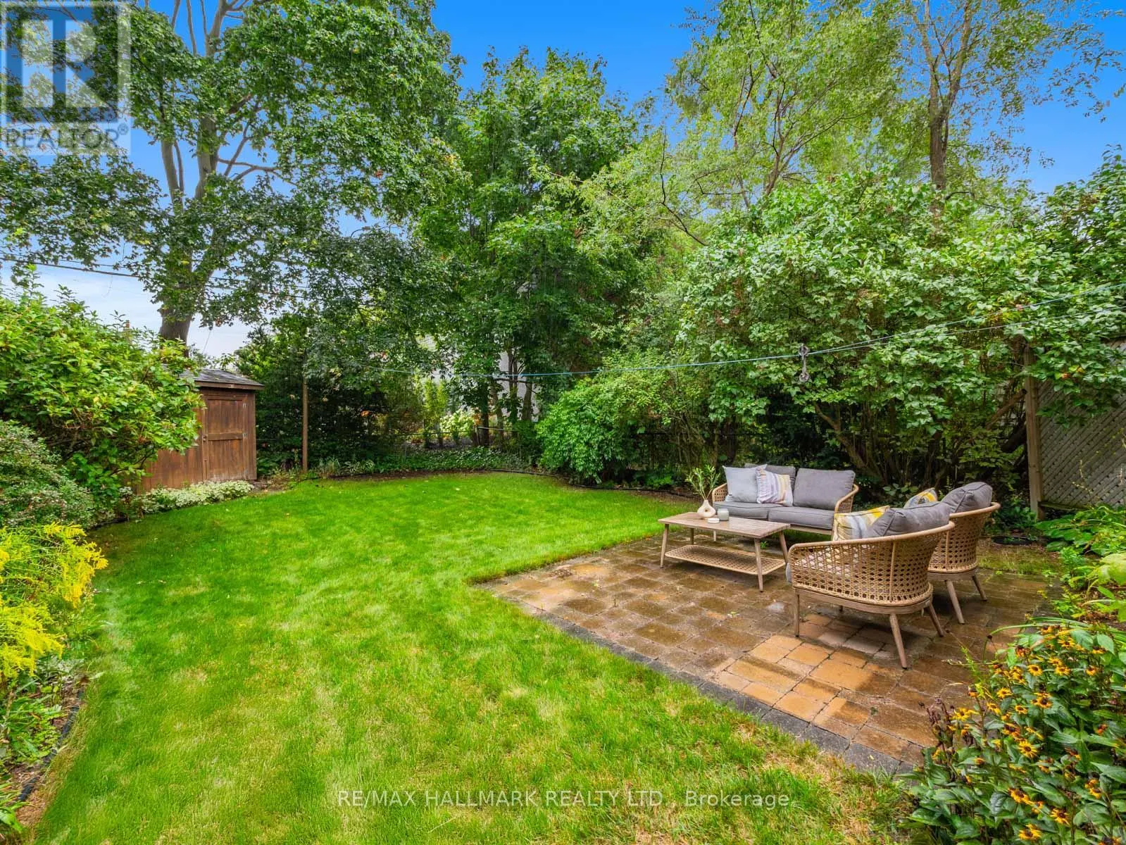 11 BRIAR DALE BOULEVARD