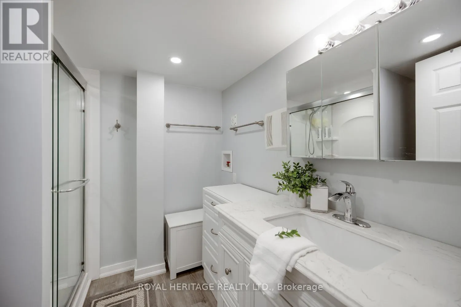 1545 ARBORWOOD DRIVE