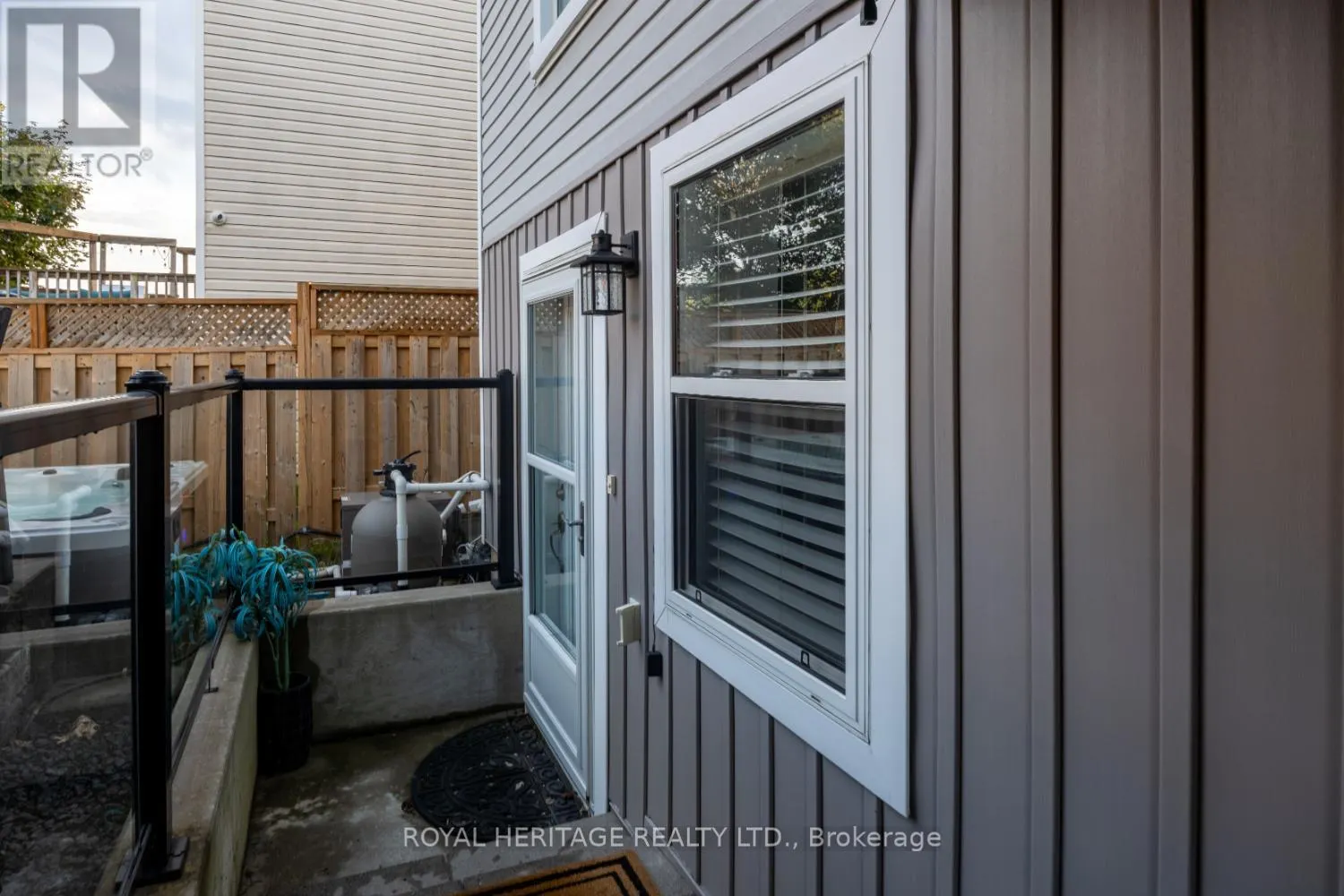 1545 ARBORWOOD DRIVE
