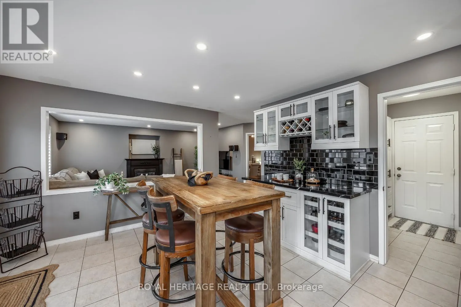 1545 ARBORWOOD DRIVE