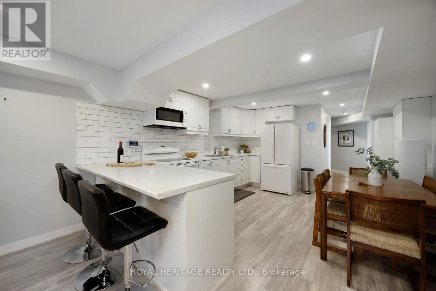 1545 ARBORWOOD DRIVE