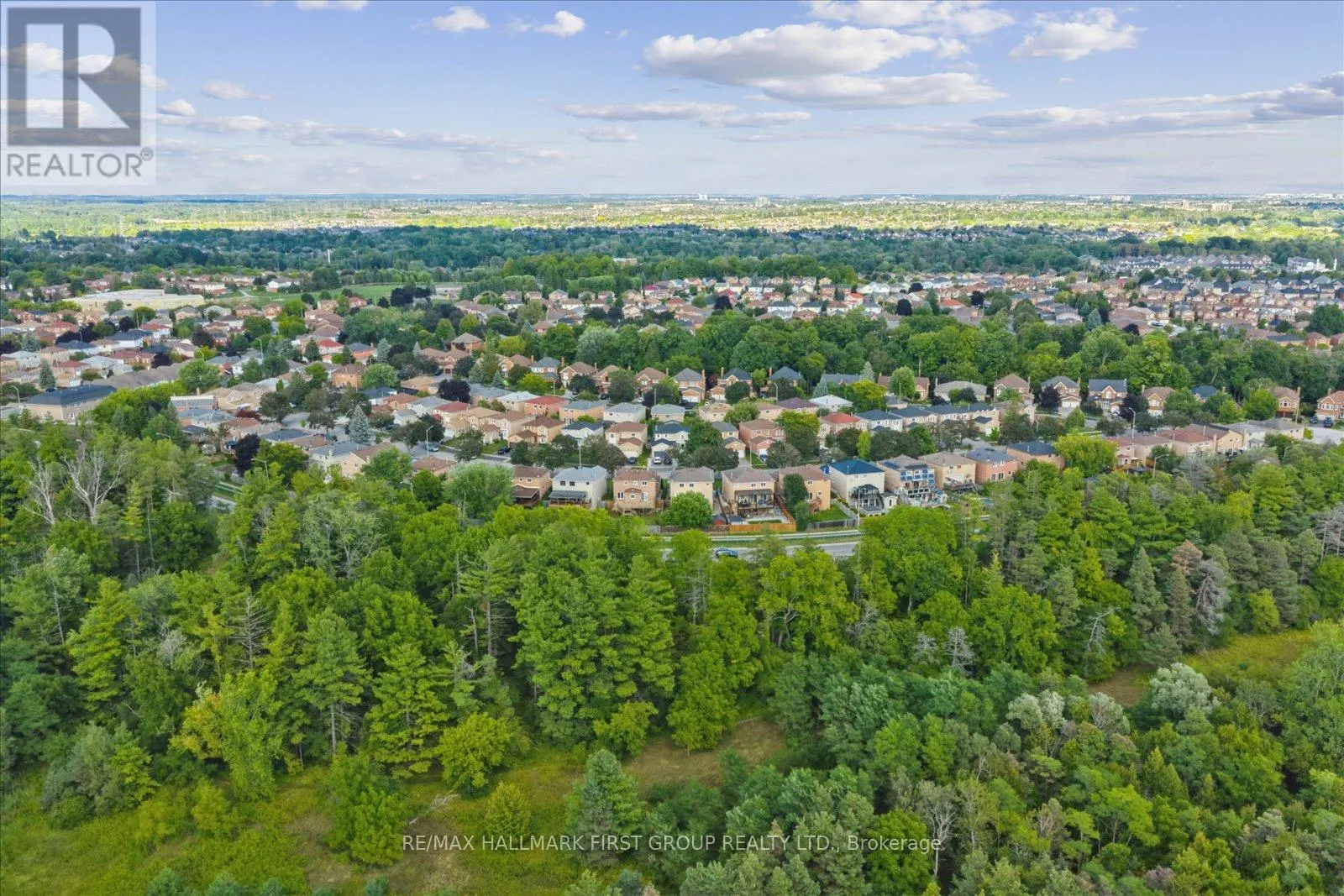 2362 STRATHMORE CRESCENT W