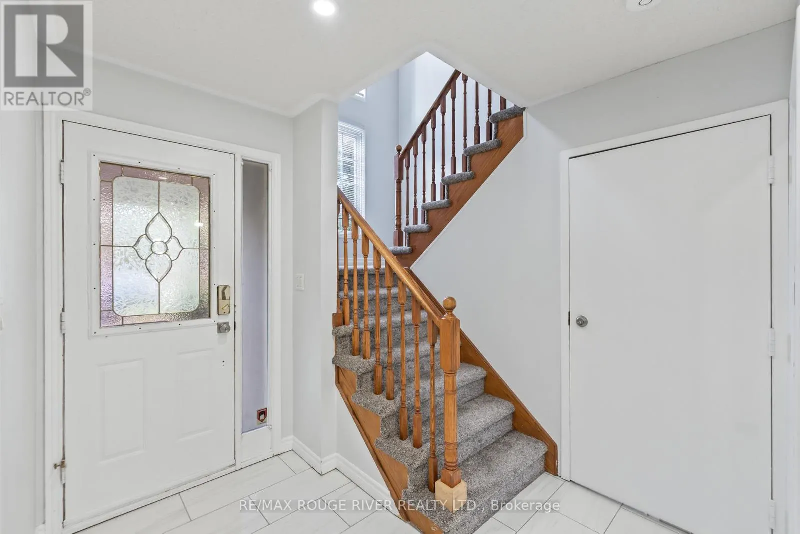 UPPER - 95 B CONCESSION STREET E, #Upper