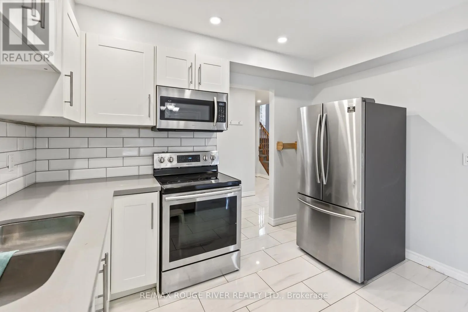 UPPER - 95 B CONCESSION STREET E, #Upper