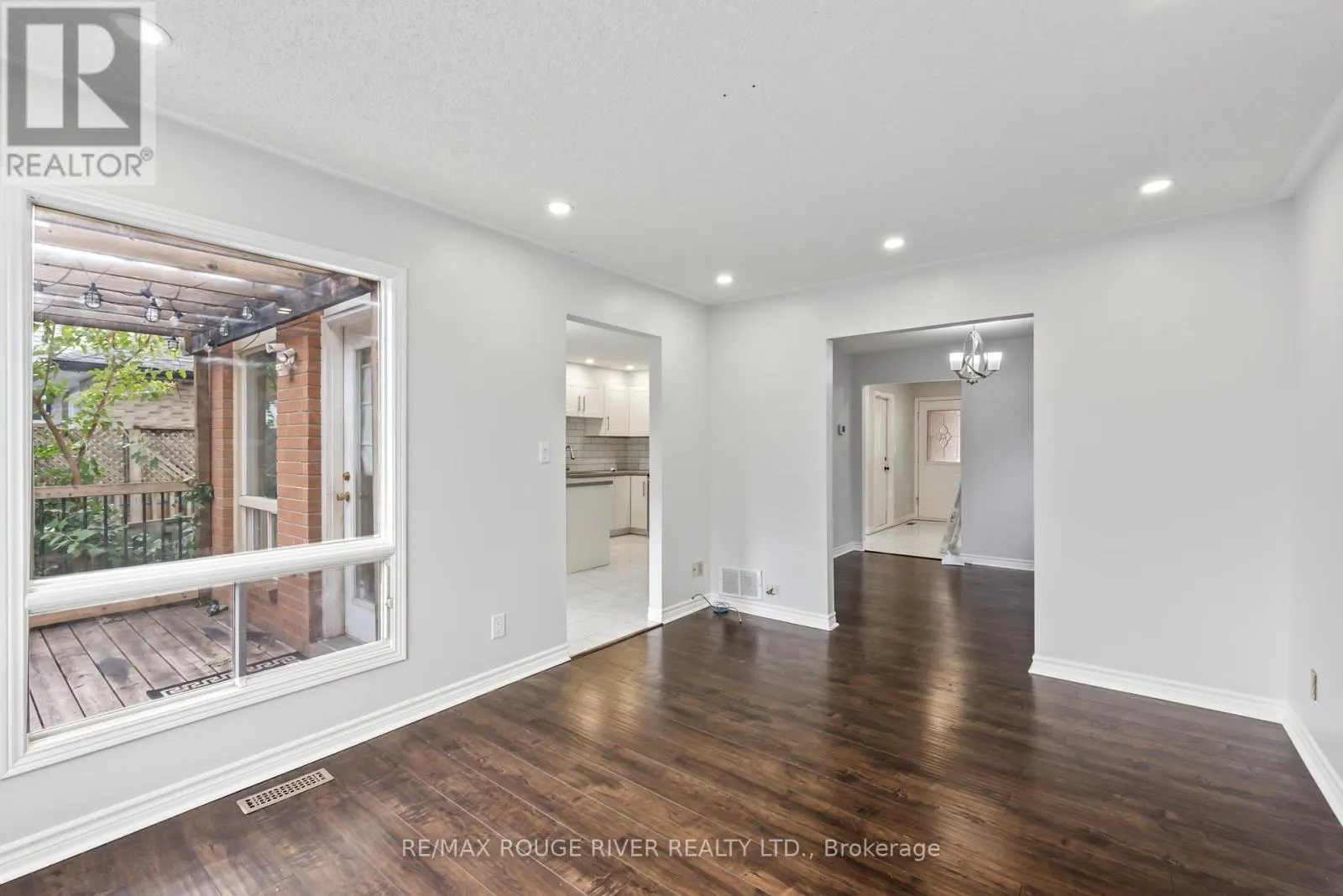 UPPER - 95 B CONCESSION STREET E, #Upper