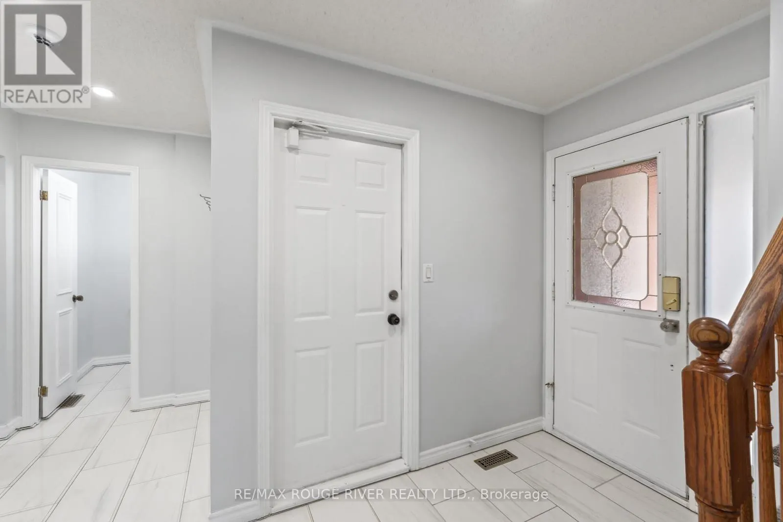 UPPER - 95 B CONCESSION STREET E, #Upper