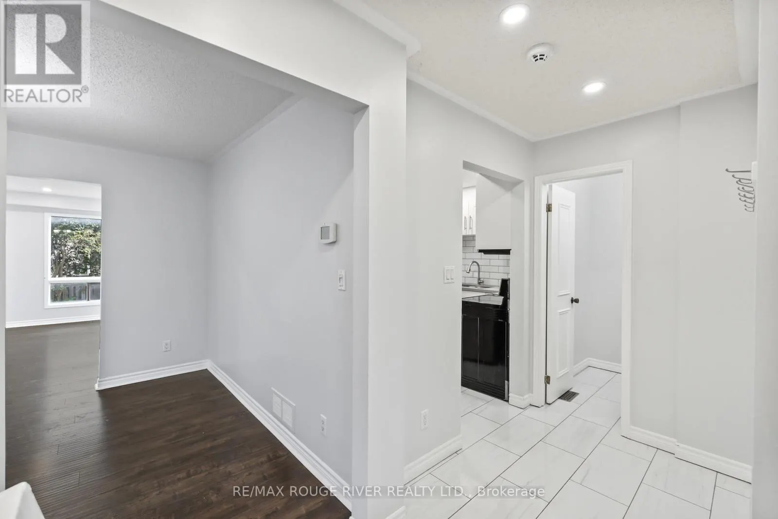 UPPER - 95 B CONCESSION STREET E, #Upper