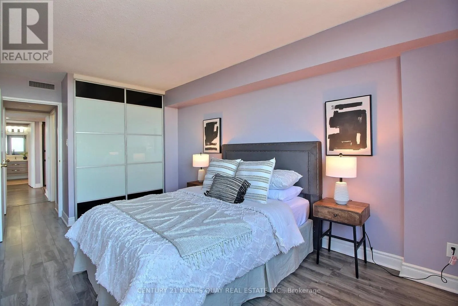 1611 - 150 ALTON TOWERS CIRCLE
