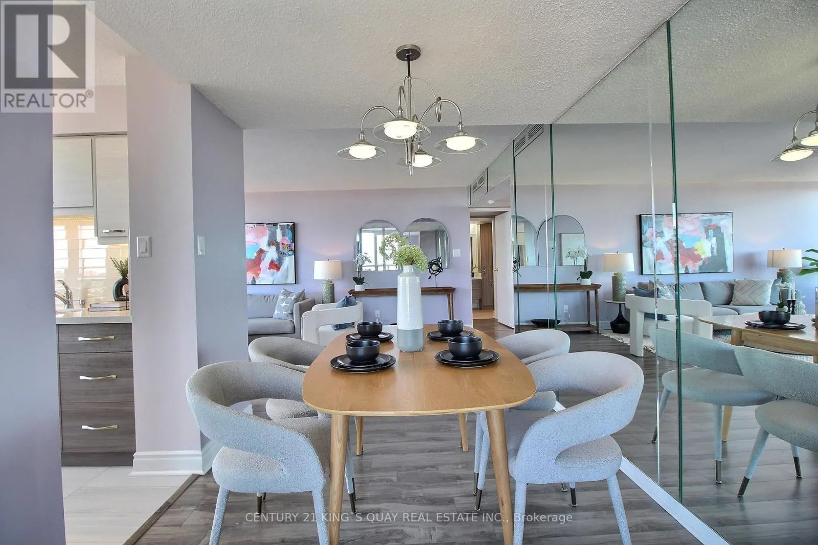 1611 - 150 ALTON TOWERS CIRCLE
