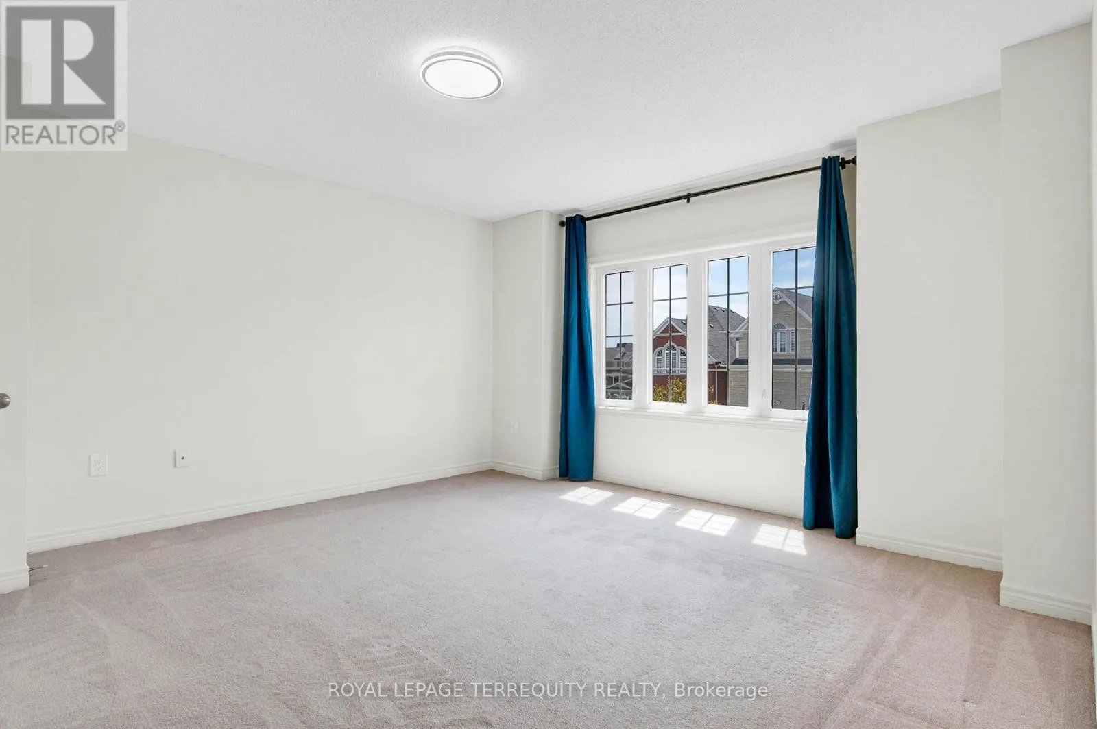 36 CRELLIN STREET