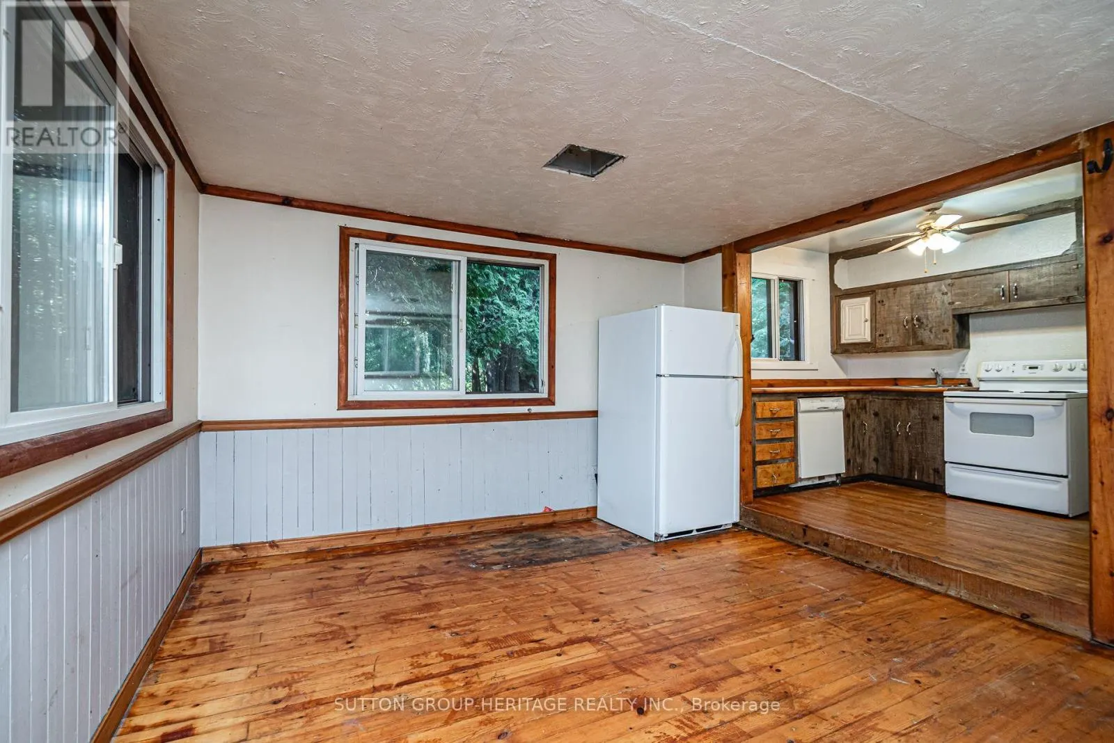SMALLER HOUSE - 3390A CONCESSION 9 ROAD