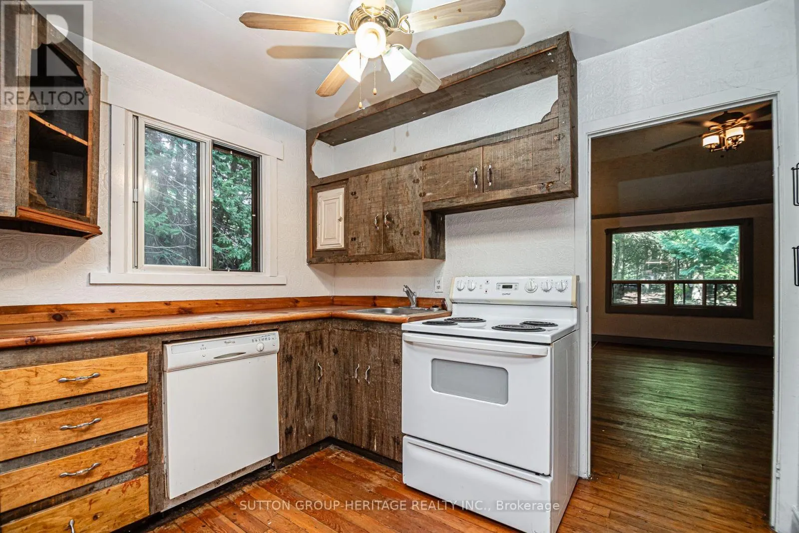 SMALLER HOUSE - 3390A CONCESSION 9 ROAD