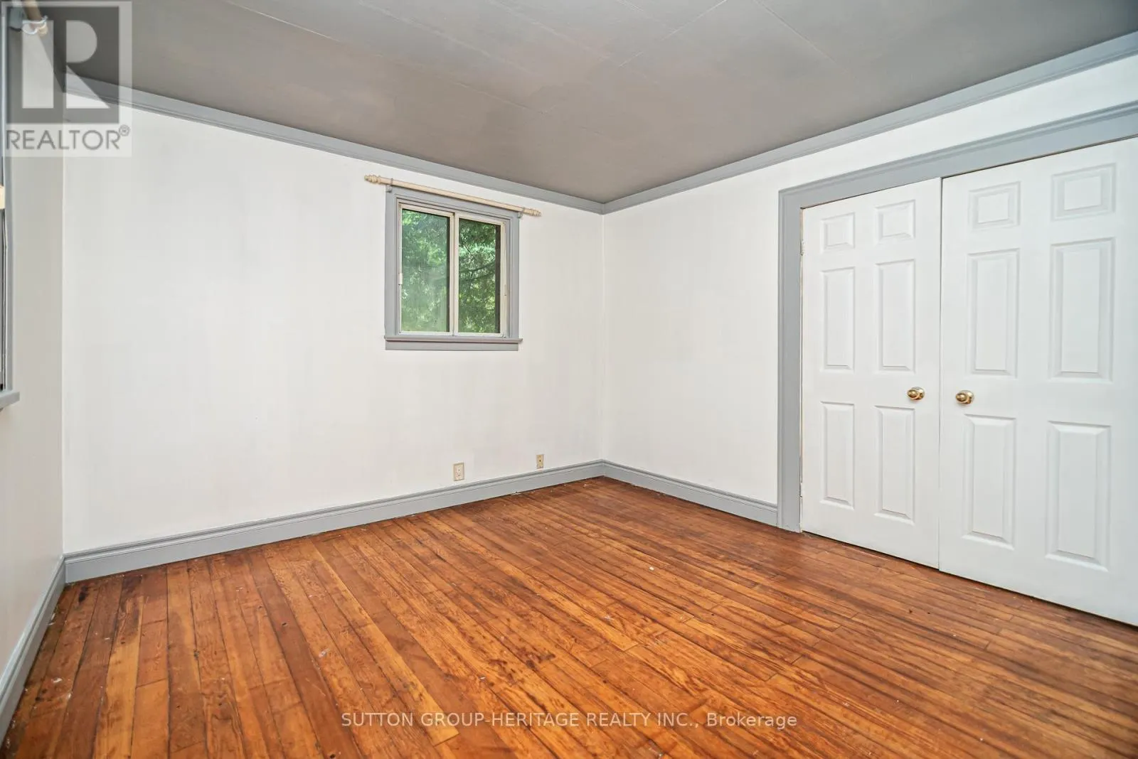 SMALLER HOUSE - 3390A CONCESSION 9 ROAD