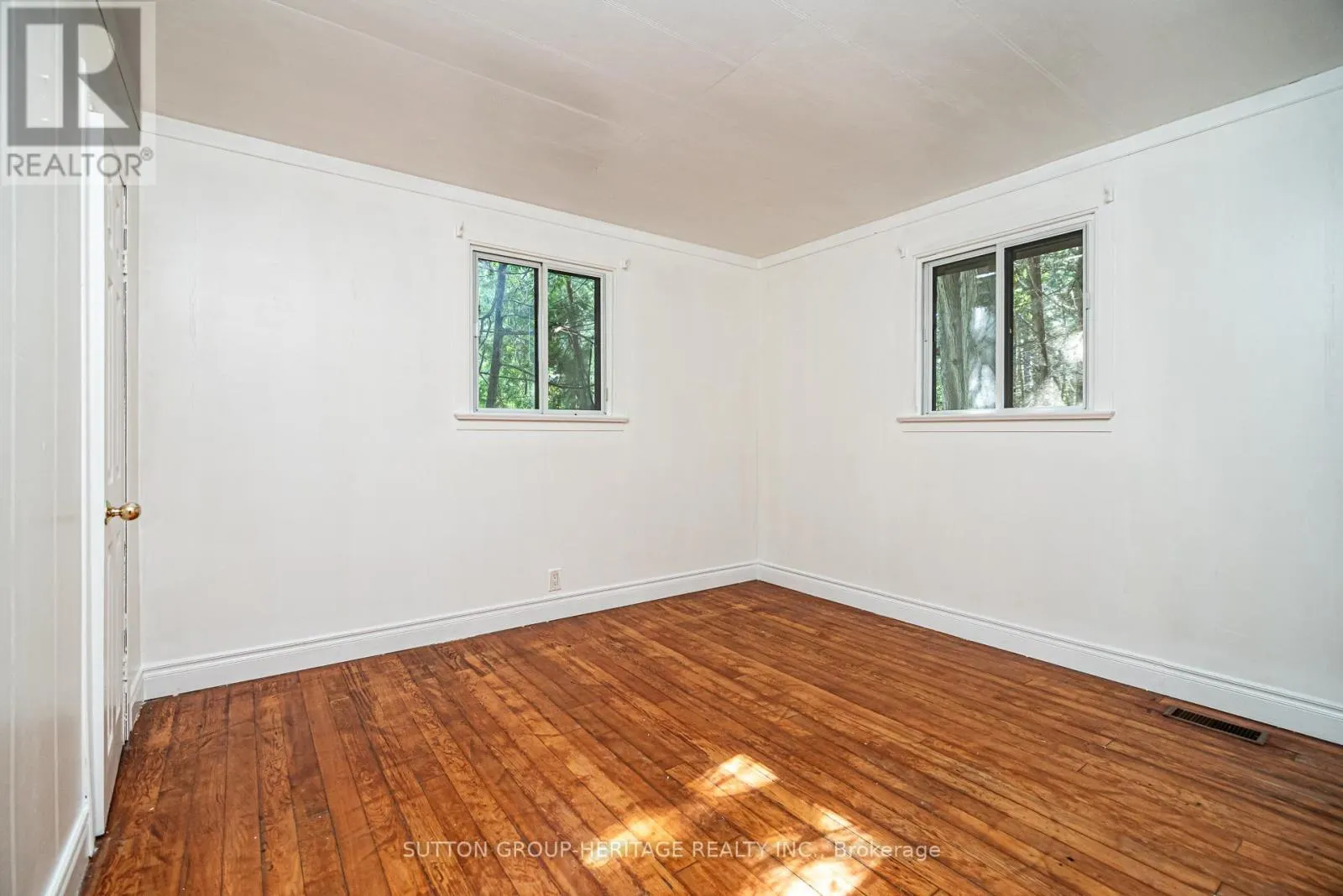 SMALLER HOUSE - 3390A CONCESSION 9 ROAD