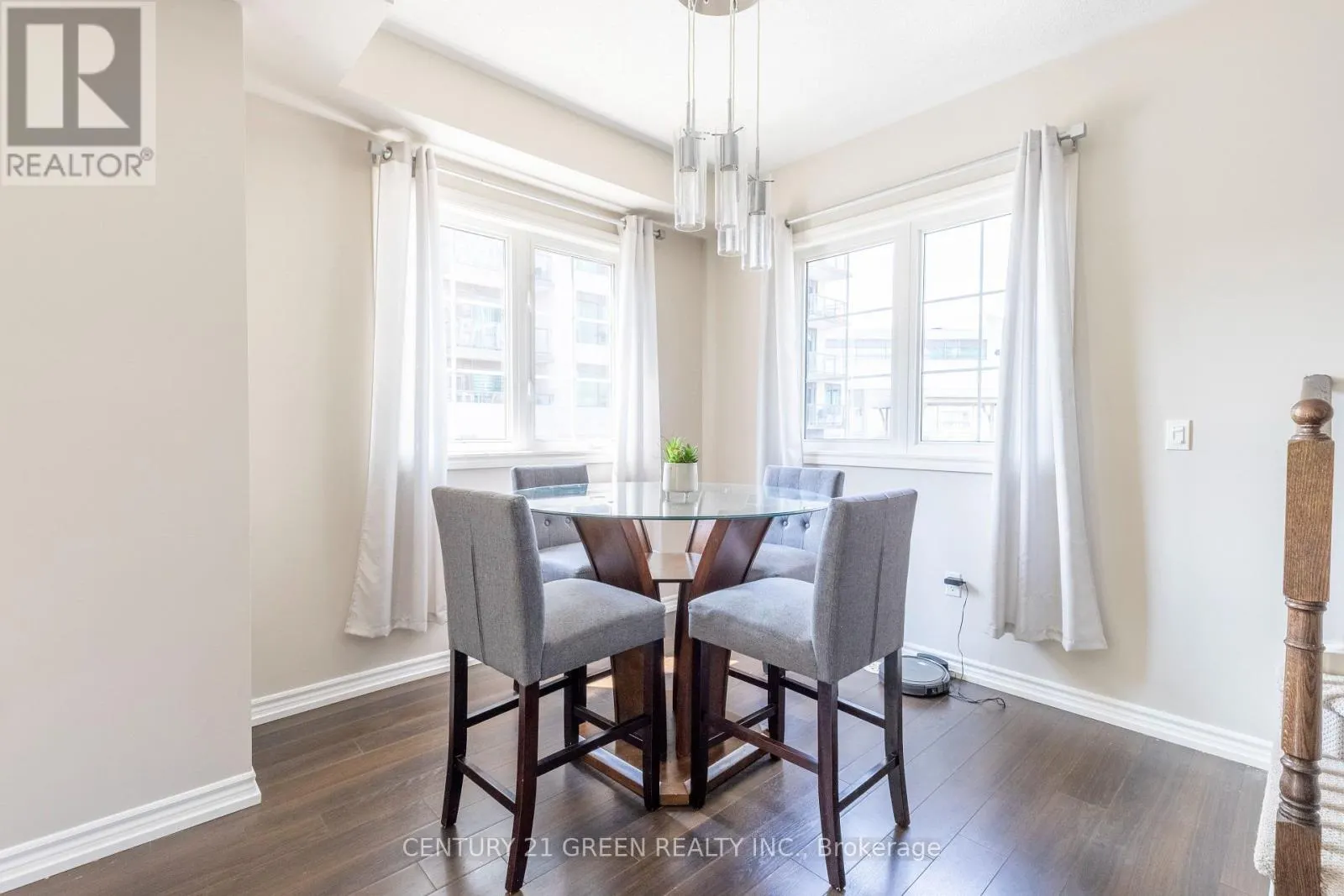111 - 1250 ST. MARTINS DRIVE