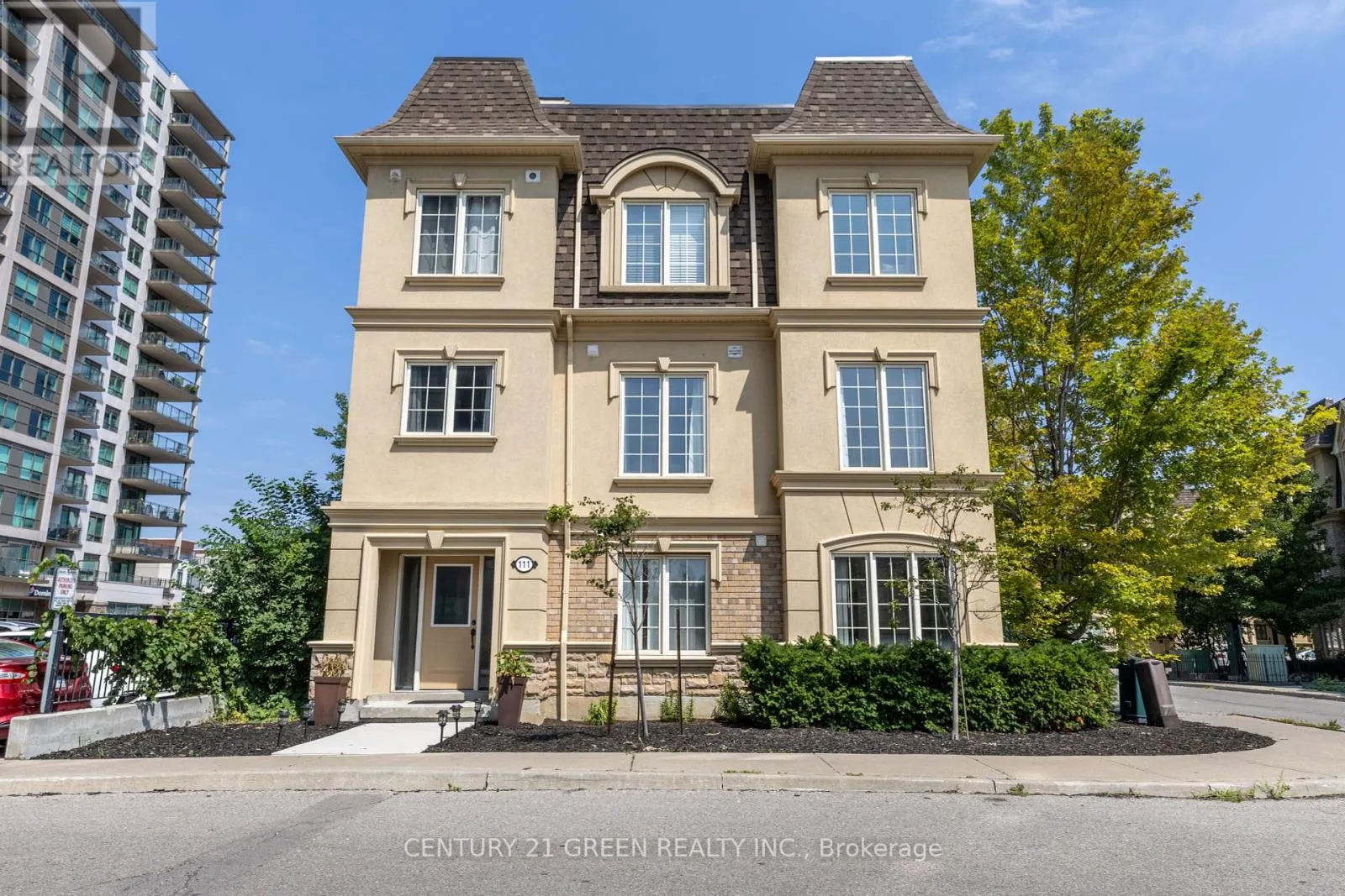 111 - 1250 ST. MARTINS DRIVE