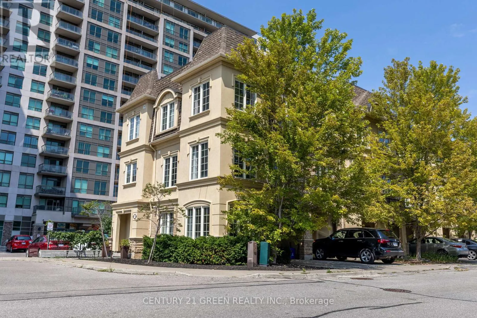 111 - 1250 ST. MARTINS DRIVE