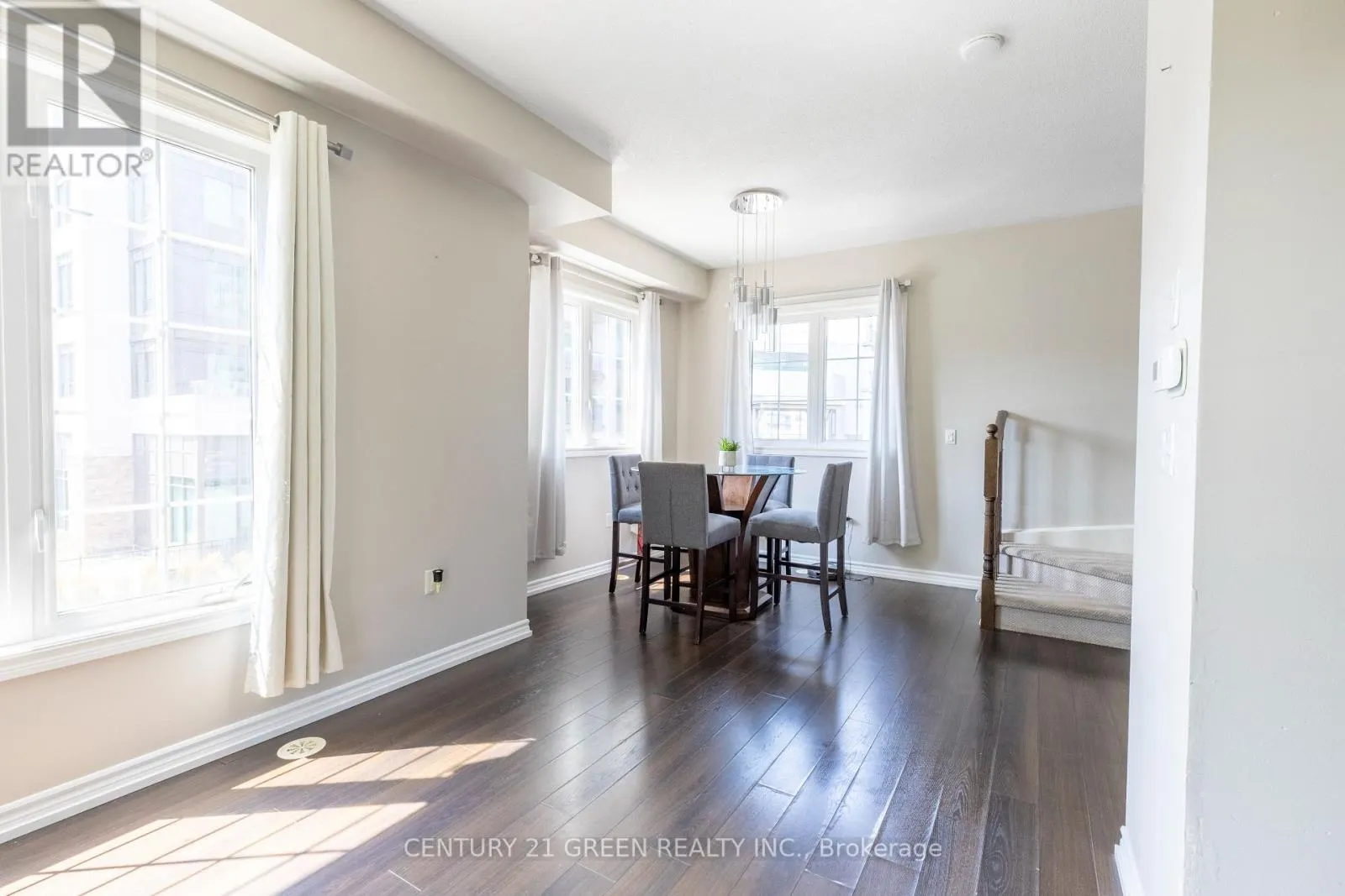 111 - 1250 ST. MARTINS DRIVE