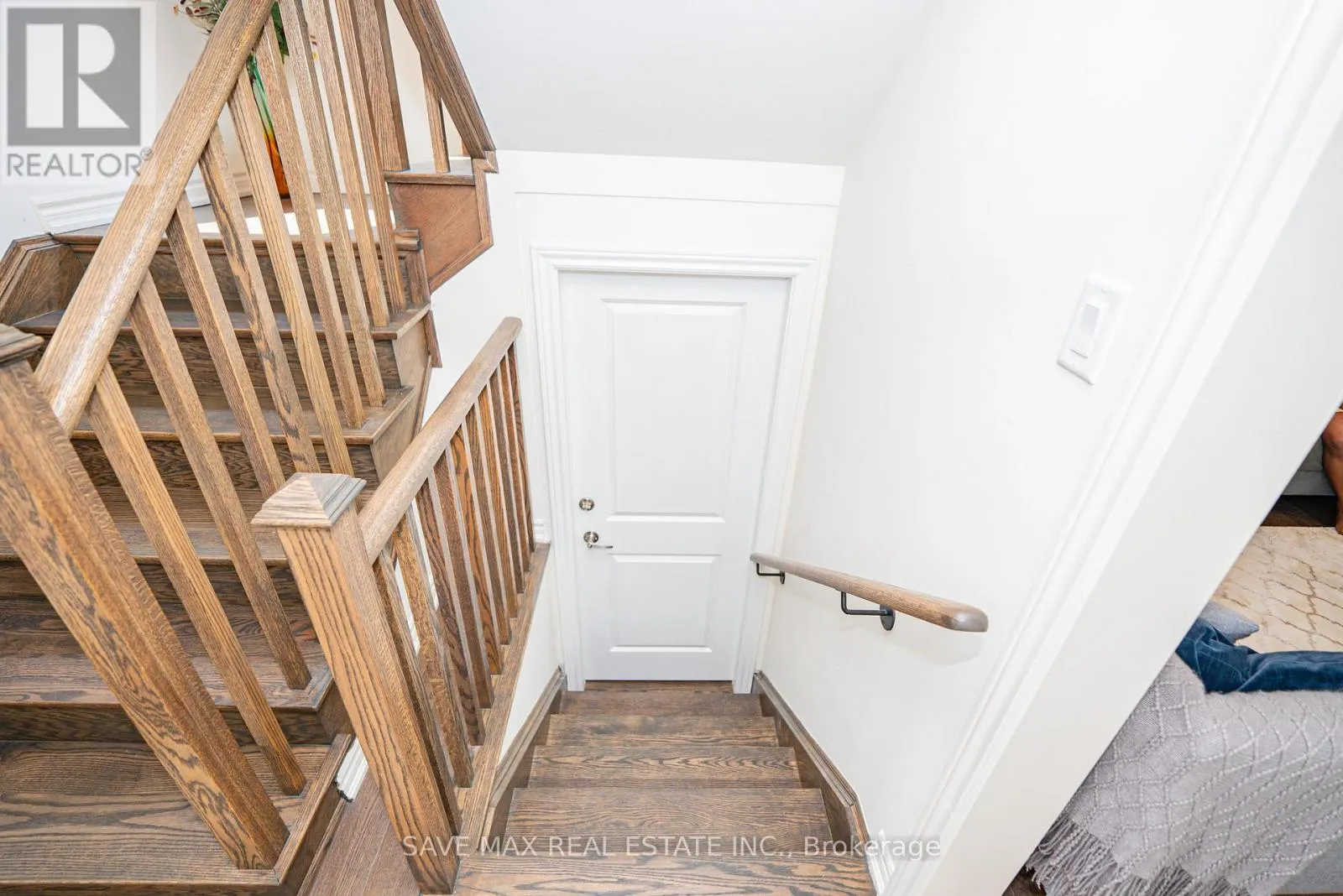 2092 COPPERMINE STREET