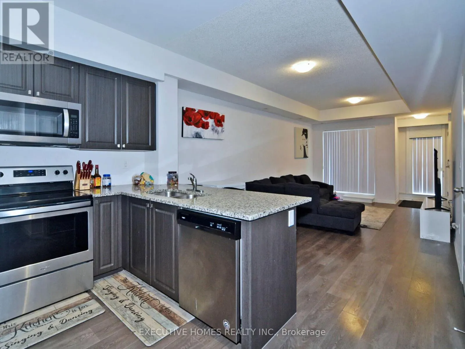 8825 SHEPPARD AVENUE