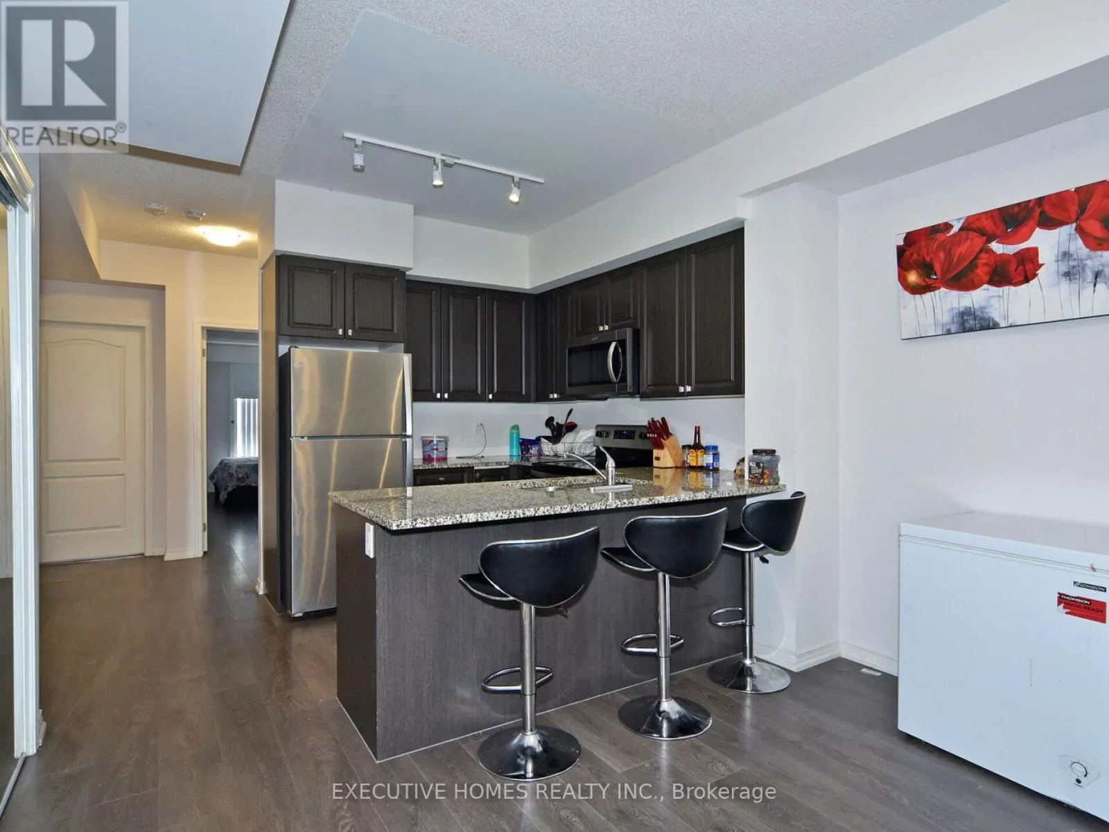 8825 SHEPPARD AVENUE