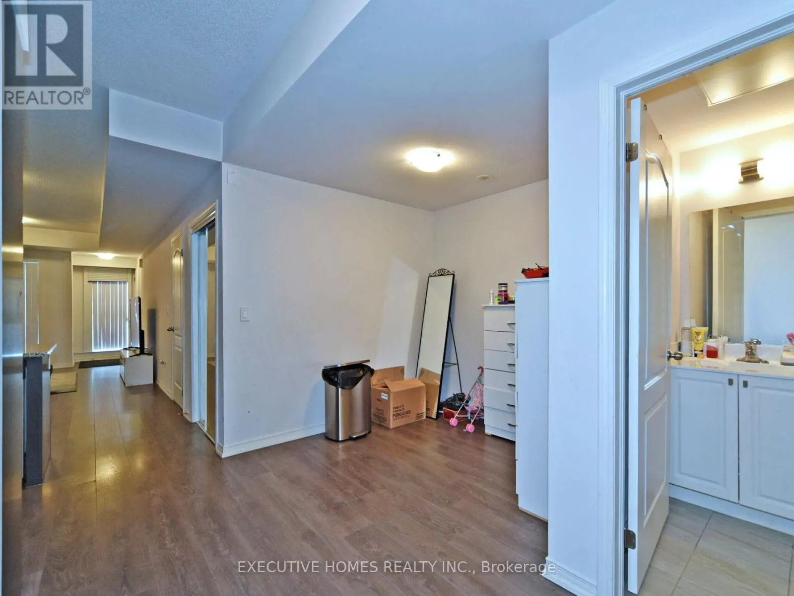 8825 SHEPPARD AVENUE