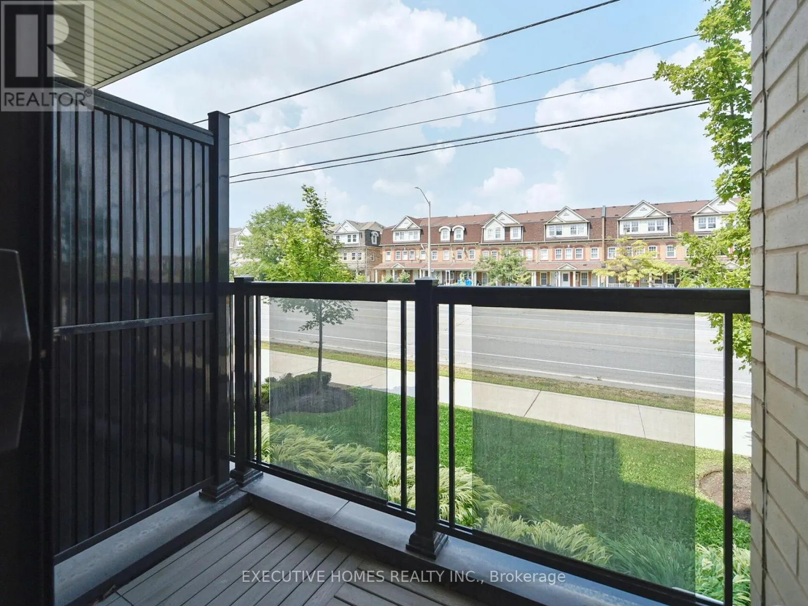 8825 SHEPPARD AVENUE