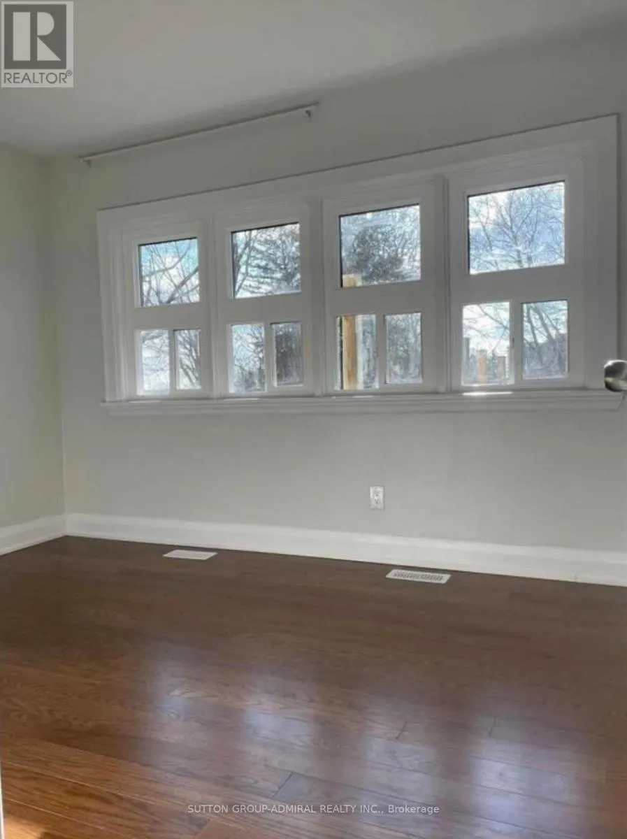 MAIN FLOOR - 1608 DUFFERIN STREET