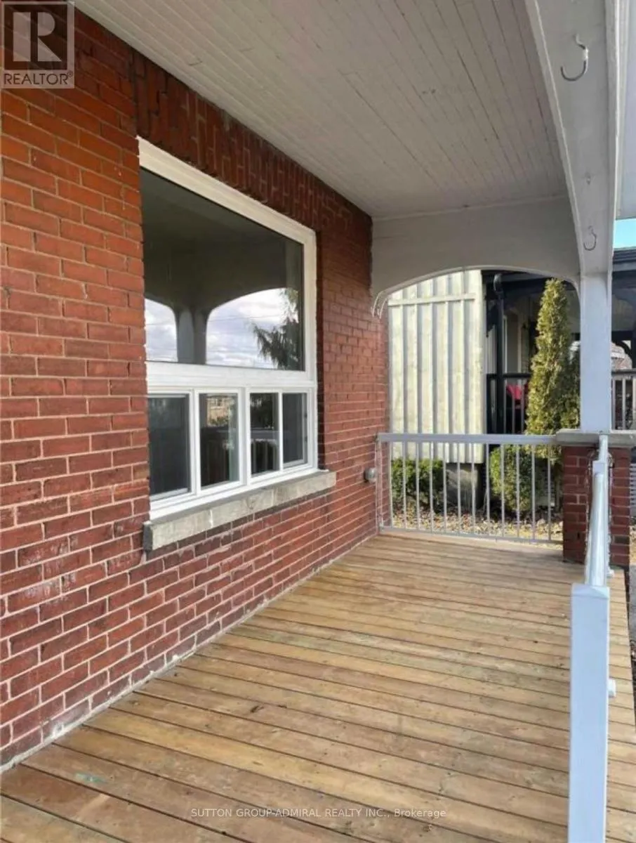 MAIN FLOOR - 1608 DUFFERIN STREET