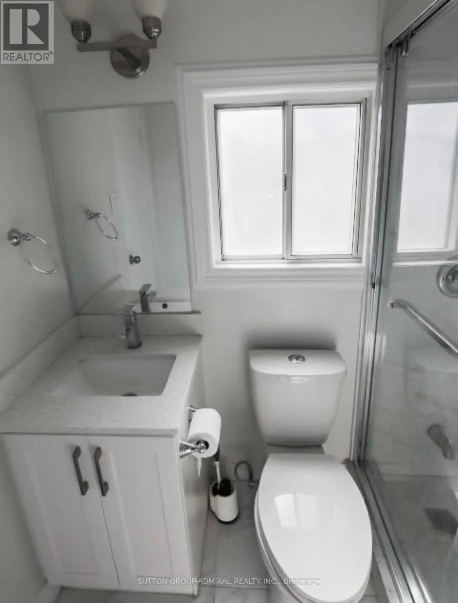 MAIN FLOOR - 1608 DUFFERIN STREET